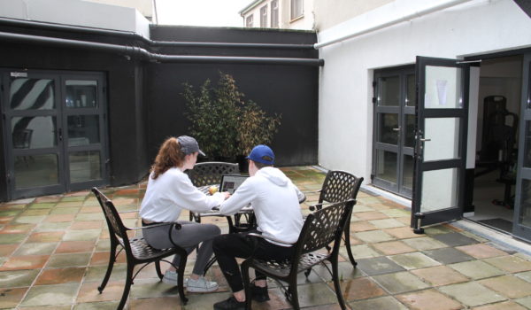 PATIO 1